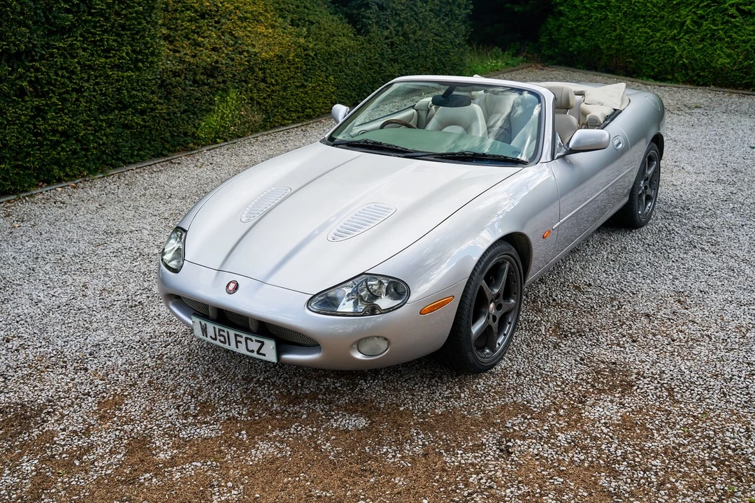 2002 Jaguar X100 XKR - Image 17 of 30