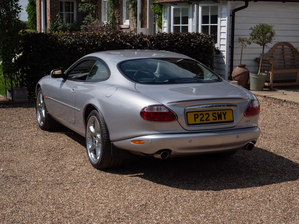 2002 Jaguar X100 XKR - Image 18 of 30