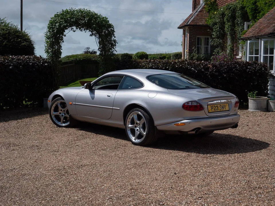 2002 Jaguar X100 XKR - Image 4 of 30