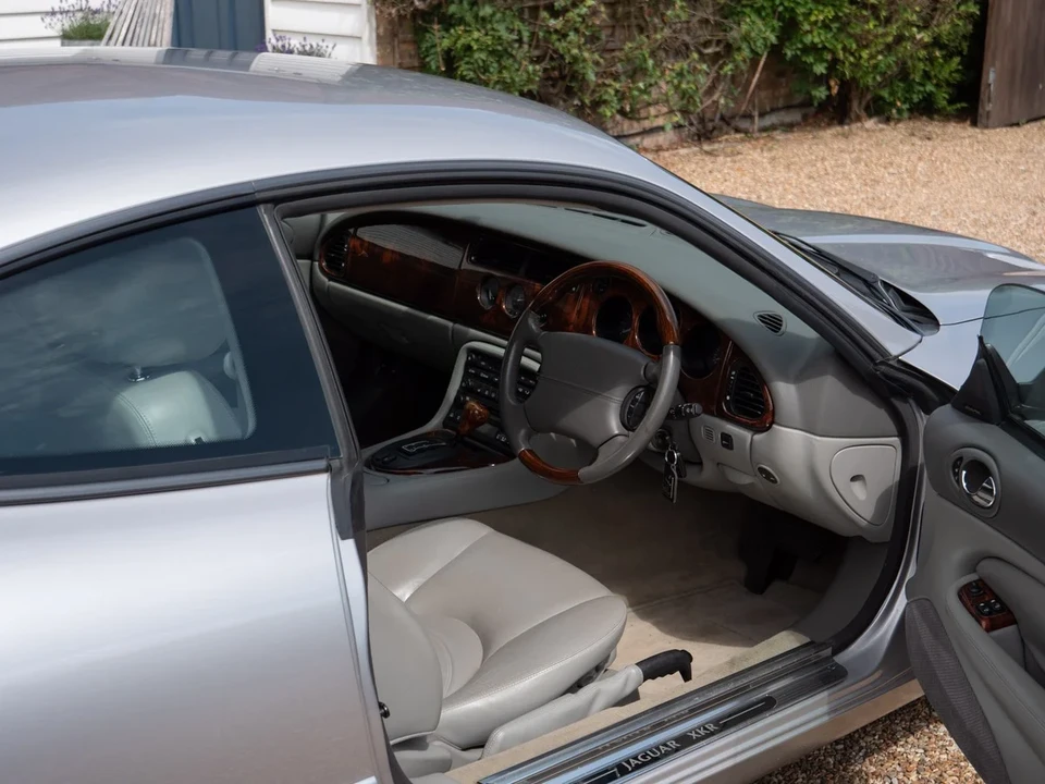 2002 Jaguar X100 XKR - Image 27 of 30