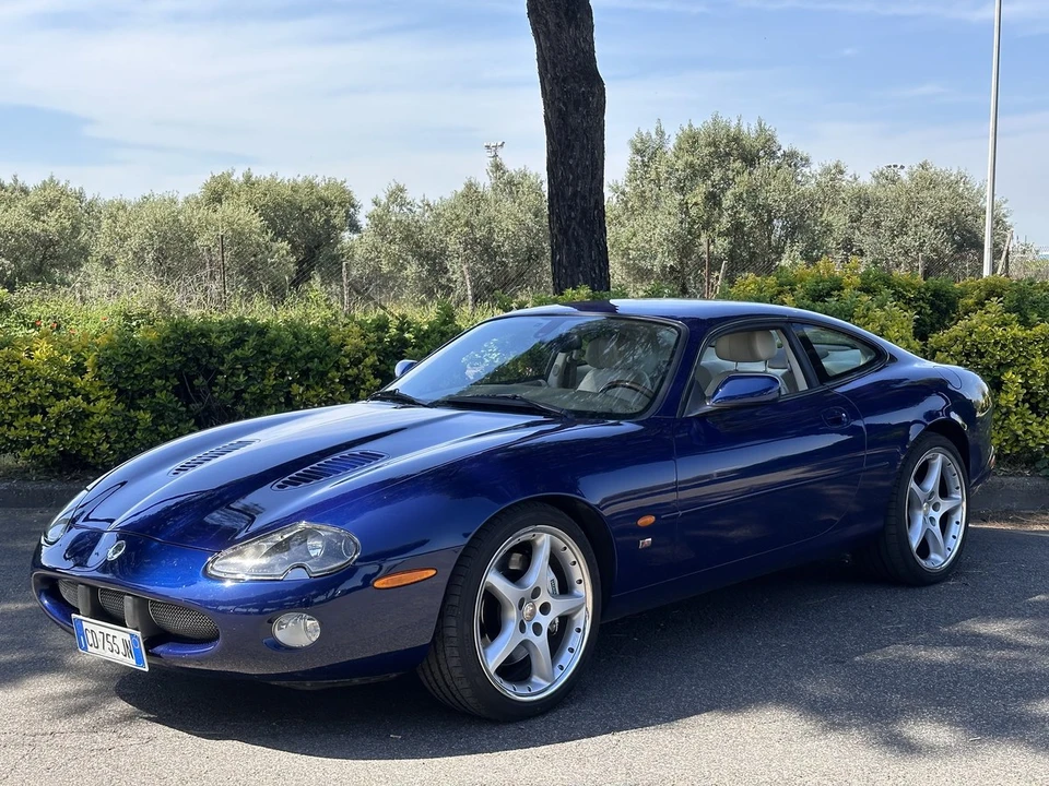 2002 Jaguar X100 XKR - Image 2 of 30