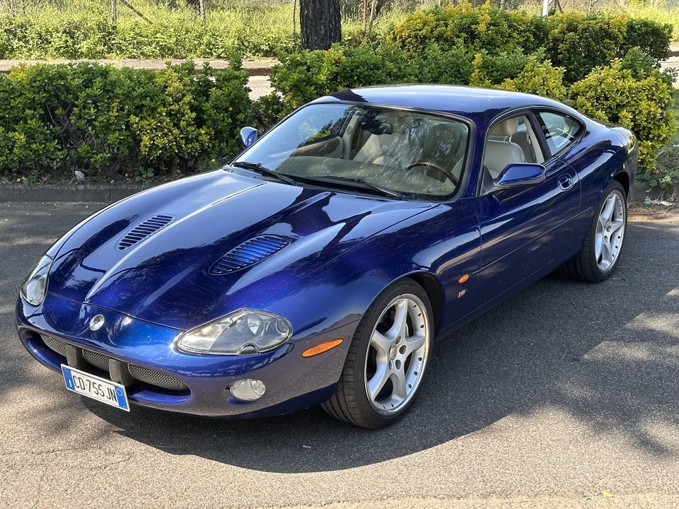 2002 Jaguar X100 XKR - Image 3 of 30