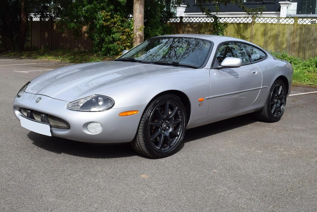 2002 Jaguar X100 XKR - Image 13 of 30