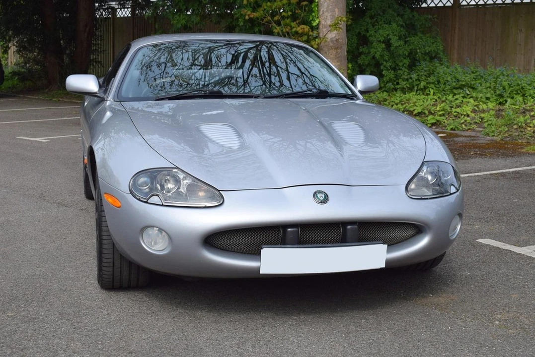 2002 Jaguar X100 XKR - Image 6 of 30
