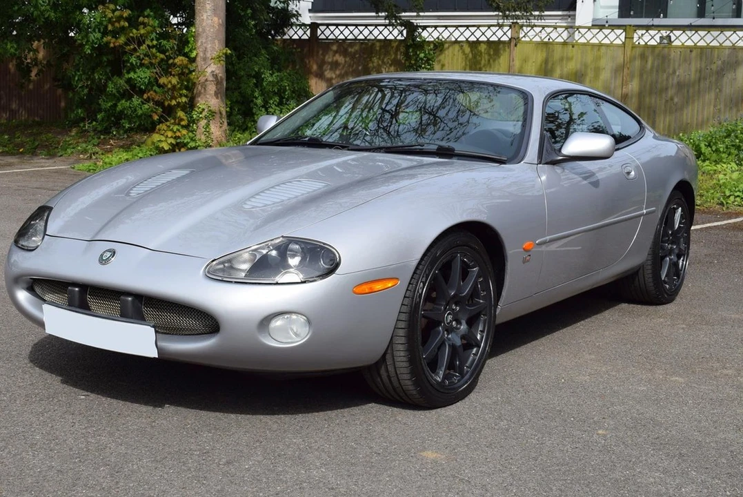 2002 Jaguar X100 XKR - Image 10 of 30