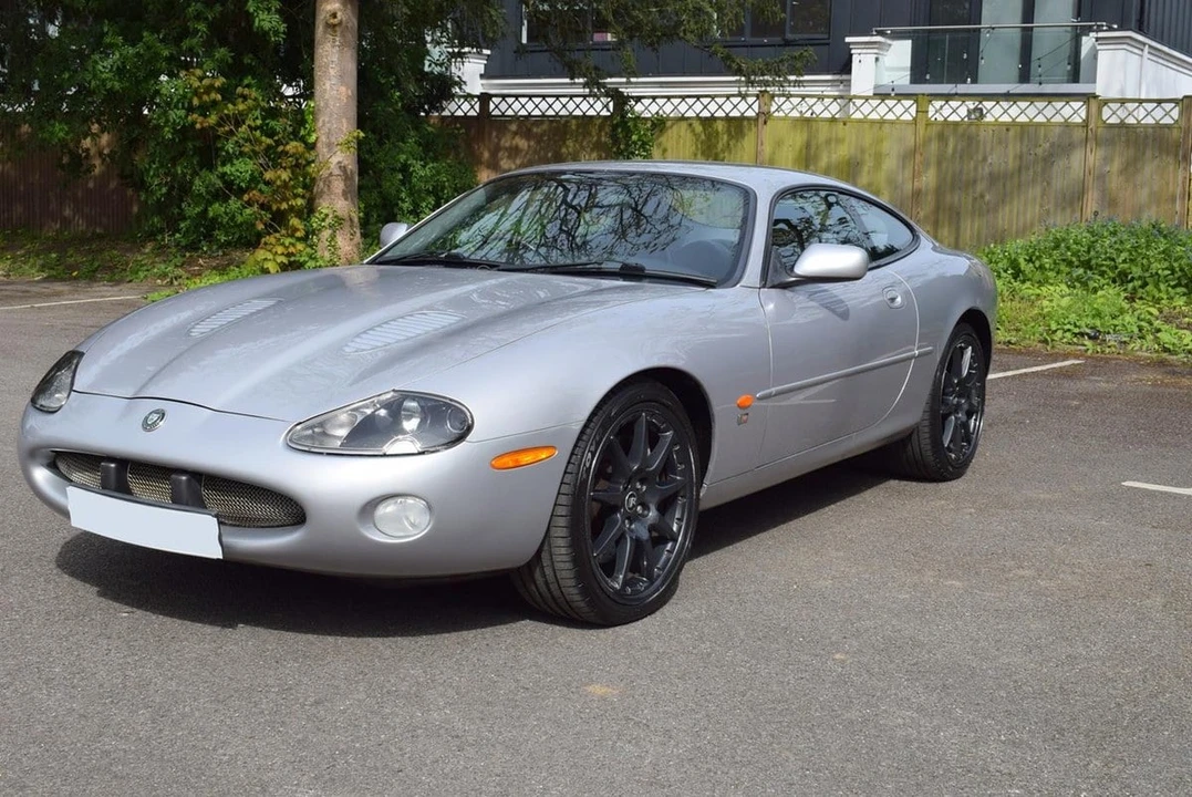 2002 Jaguar X100 XKR - Image 11 of 30