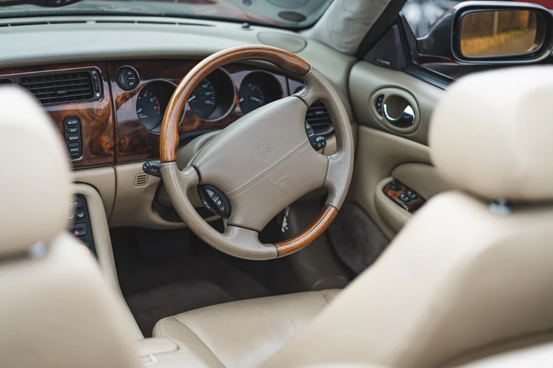 2002 Jaguar X100 XKR - Image 25 of 30
