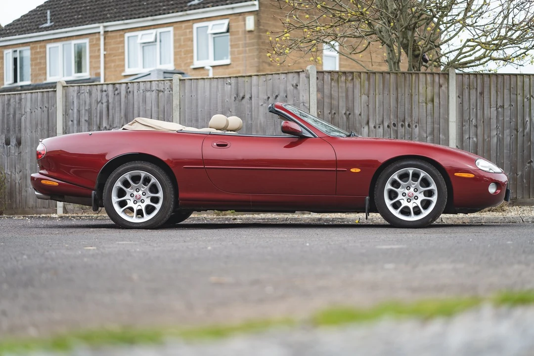 2002 Jaguar X100 XKR - Image 4 of 30