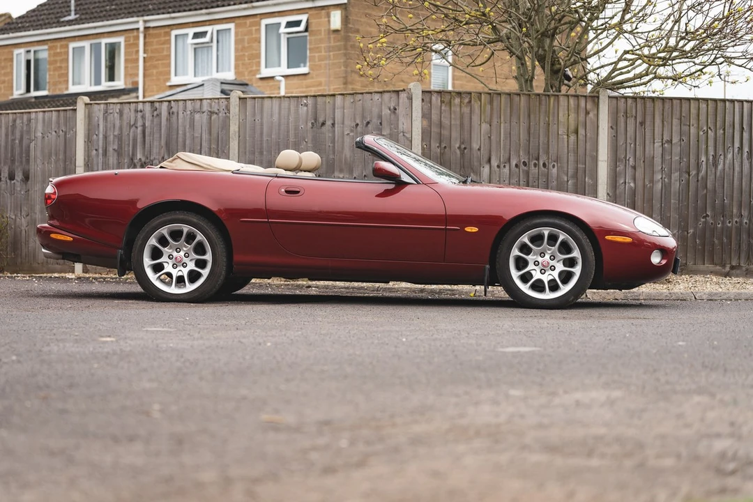 2002 Jaguar X100 XKR - Image 13 of 30