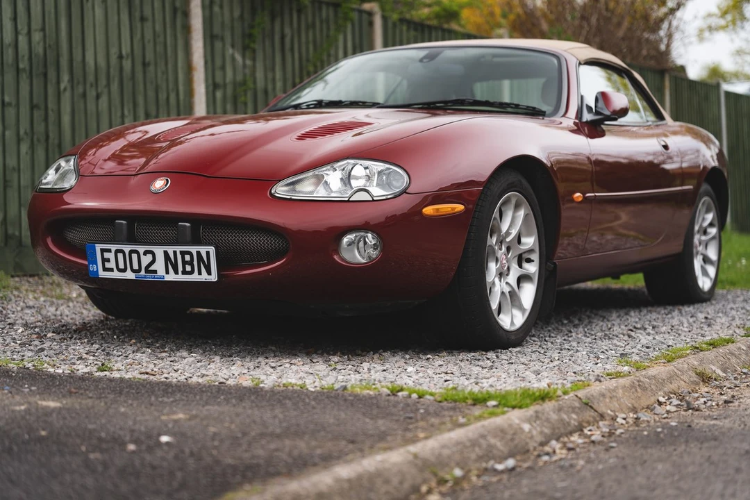 2002 Jaguar X100 XKR - Image 16 of 30