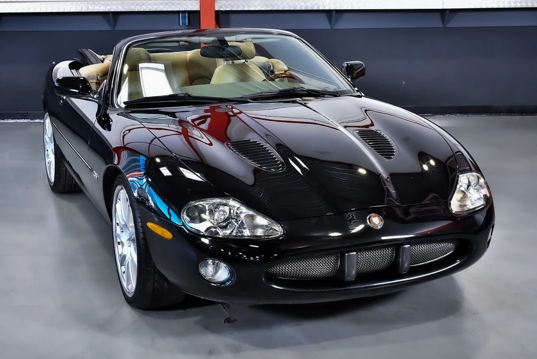 2002 Jaguar X100 XKR - Image 6 of 31