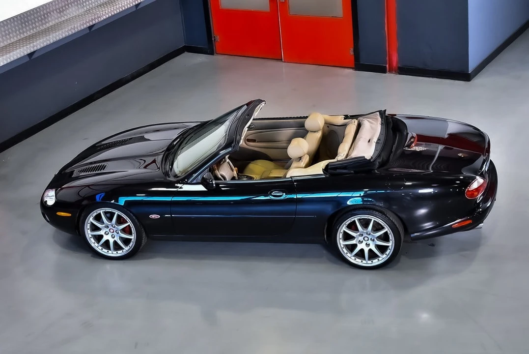 2002 Jaguar X100 XKR - Image 31 of 31