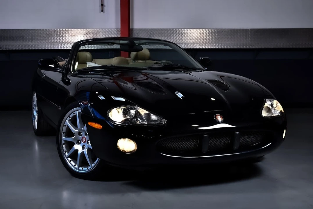 2002 Jaguar X100 XKR - Image 8 of 31
