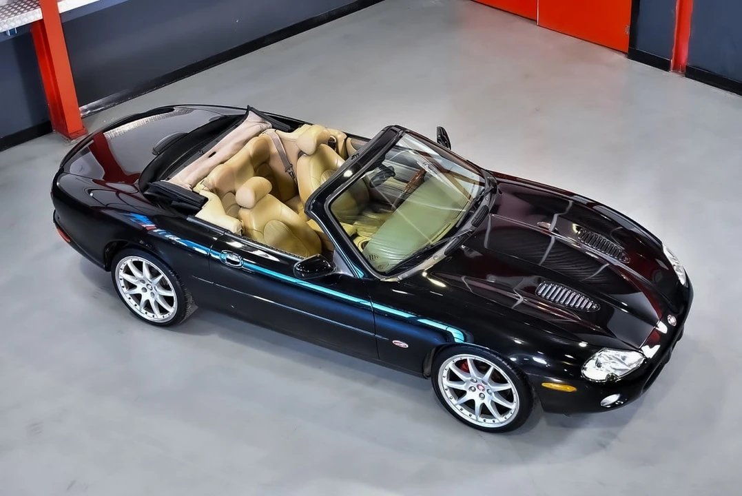 2002 Jaguar X100 XKR - Image 18 of 31