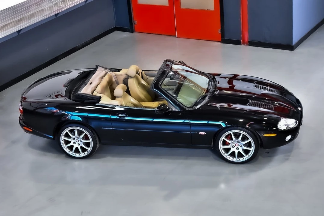2002 Jaguar X100 XKR - Image 19 of 31