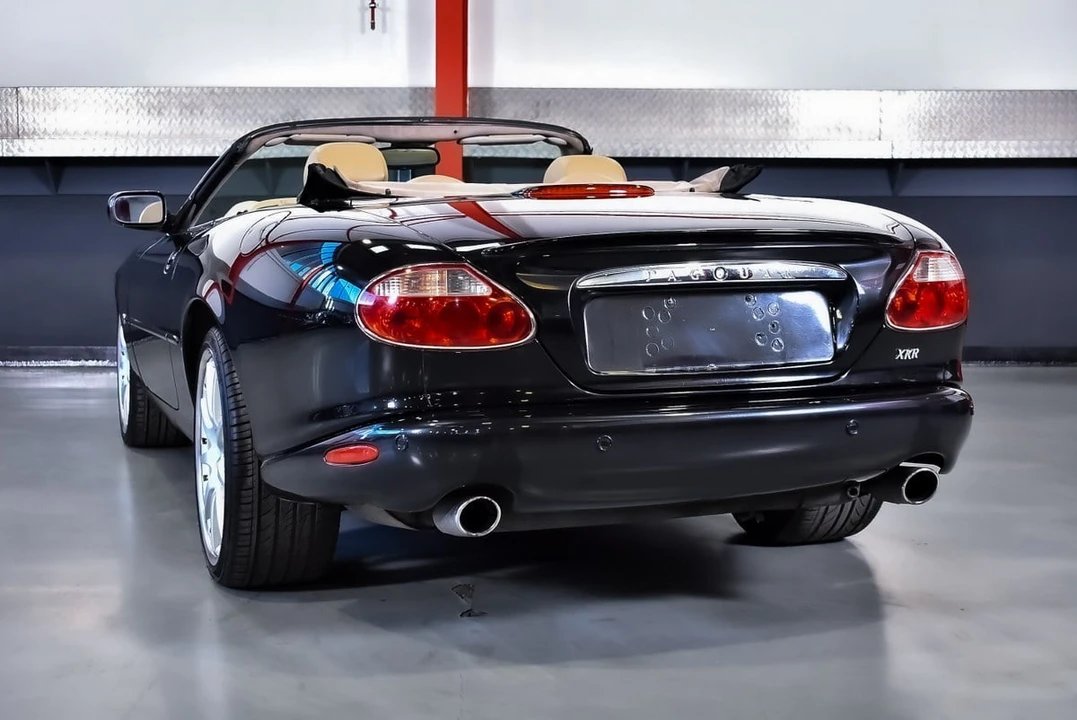 2002 Jaguar X100 XKR - Image 23 of 31