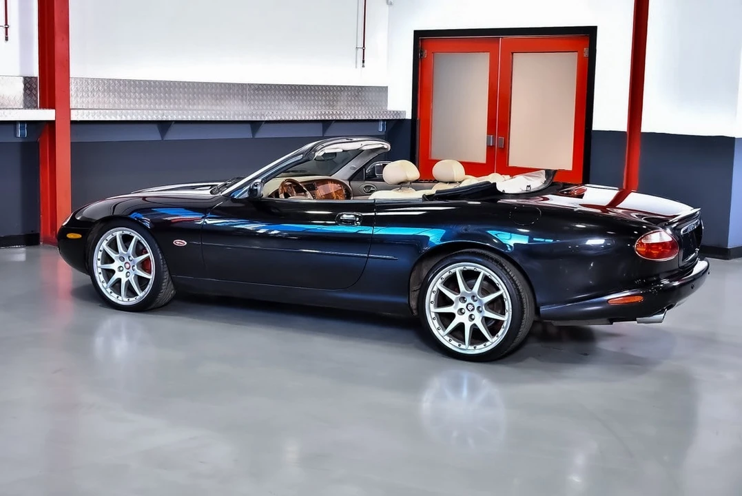 2002 Jaguar X100 XKR - Image 26 of 31
