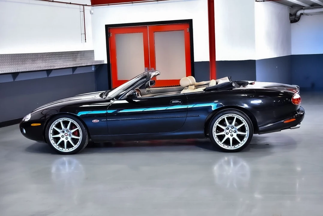 2002 Jaguar X100 XKR - Image 28 of 31