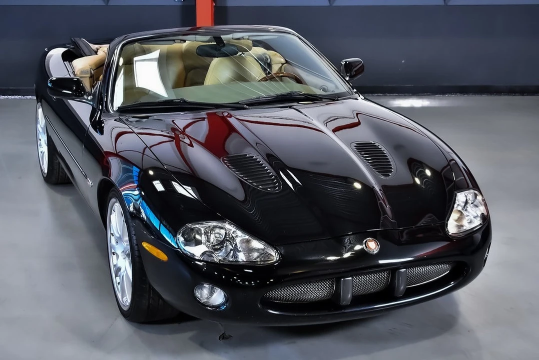 2002 Jaguar X100 XKR - Image 5 of 31