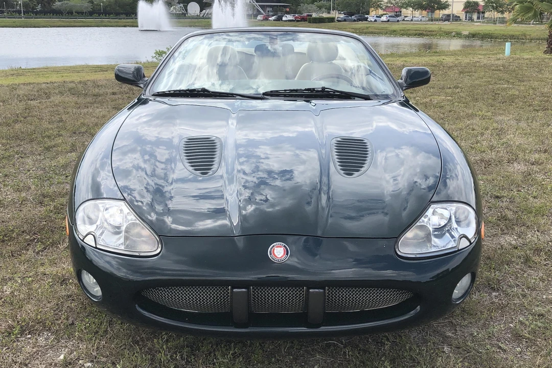 2002 Jaguar X100 XKR - Image 2 of 5