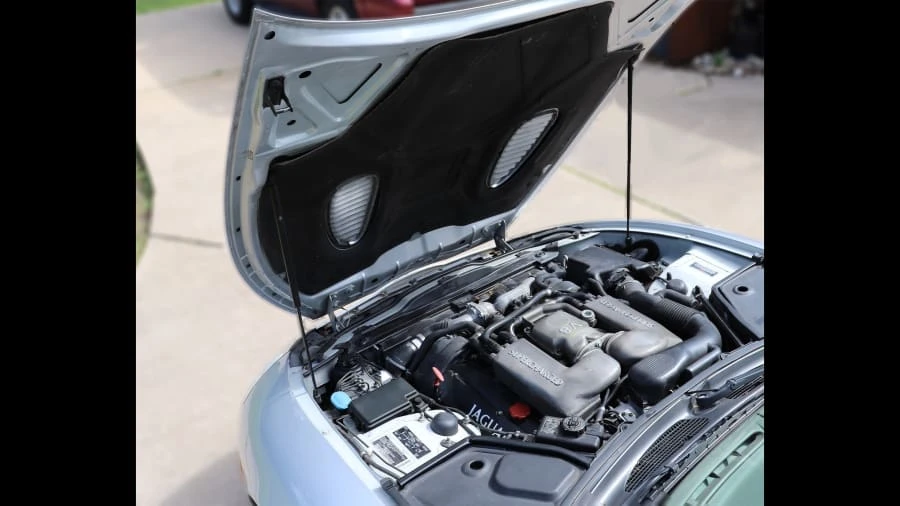 2002 Jaguar X100 XKR - Image 6 of 8