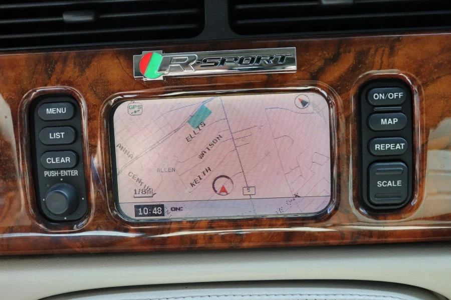2002 Jaguar X100 XKR - Image 4 of 8