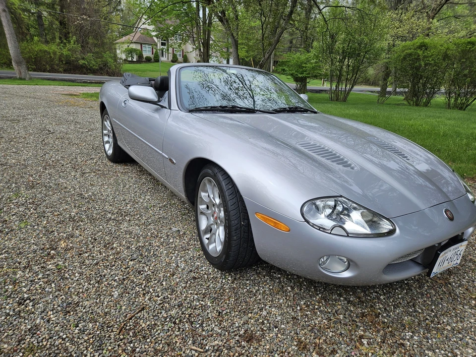2002 Jaguar X100 XKR - Image 2 of 31