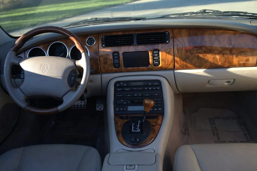 2002 Jaguar X100 XKR - Image 18 of 25