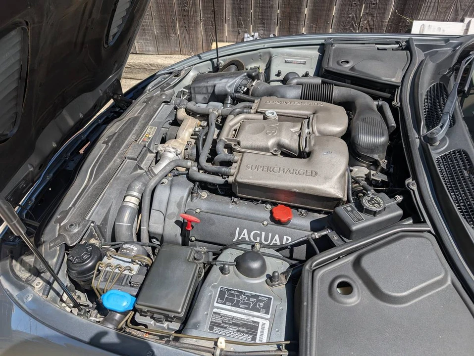 2002 Jaguar X100 XKR - Image 5 of 6