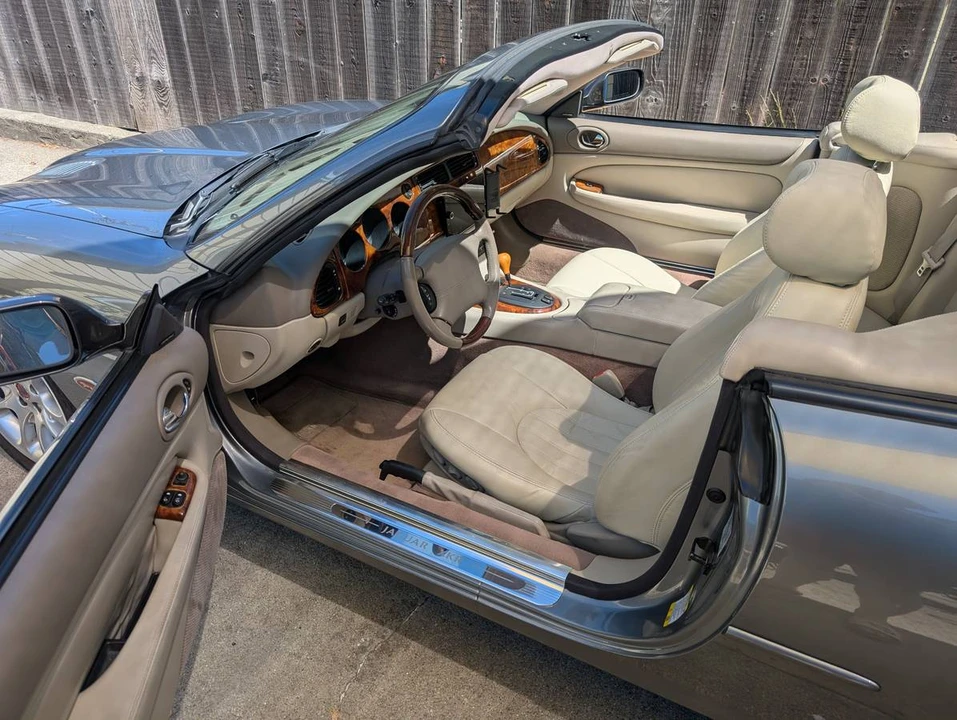 2002 Jaguar X100 XKR - Image 3 of 6