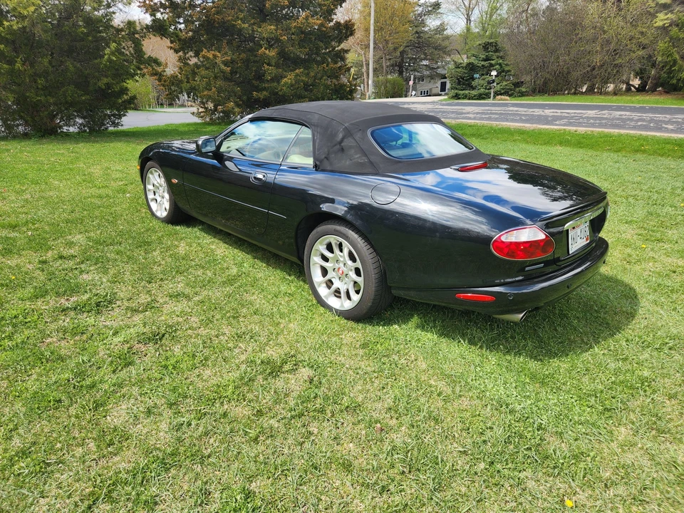 2002 Jaguar X100 XKR - Image 9 of 31
