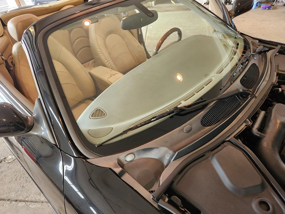 2002 Jaguar X100 XKR - Image 28 of 31