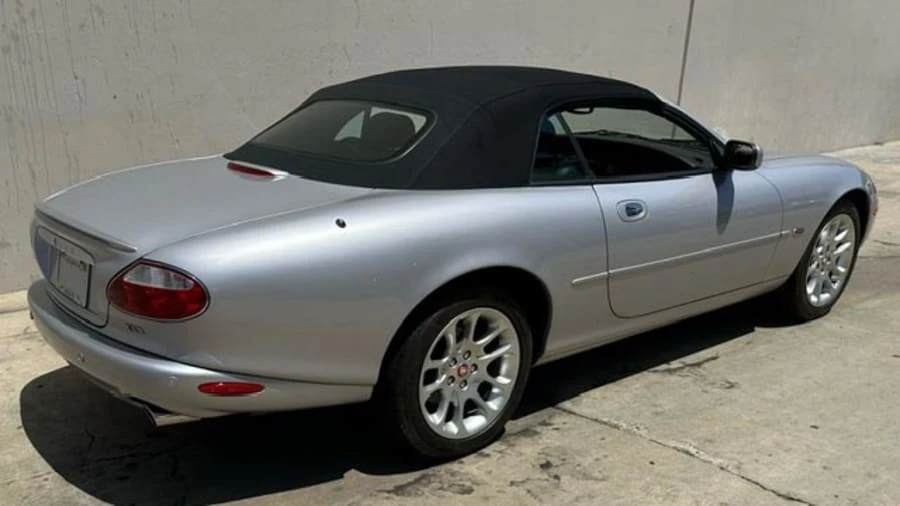 2002 Jaguar X100 XKR - Image 3 of 15