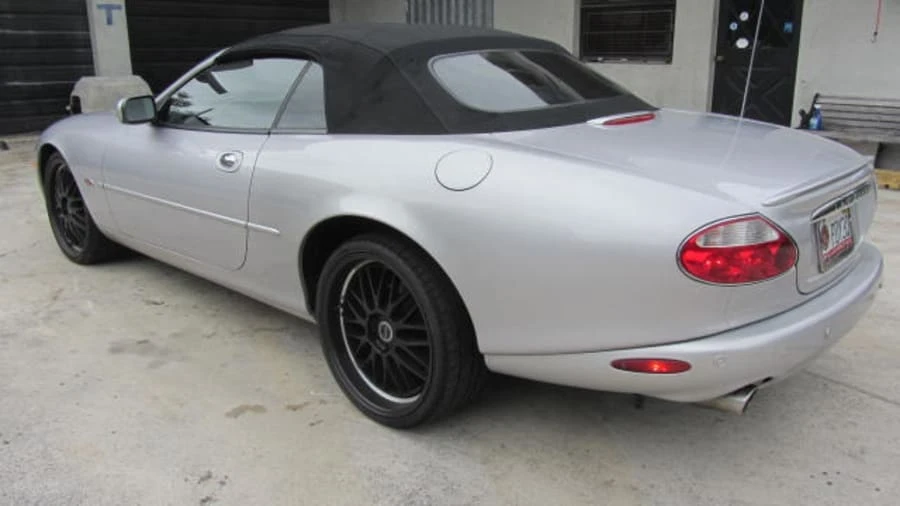 2002 Jaguar X100 XKR - Image 3 of 8