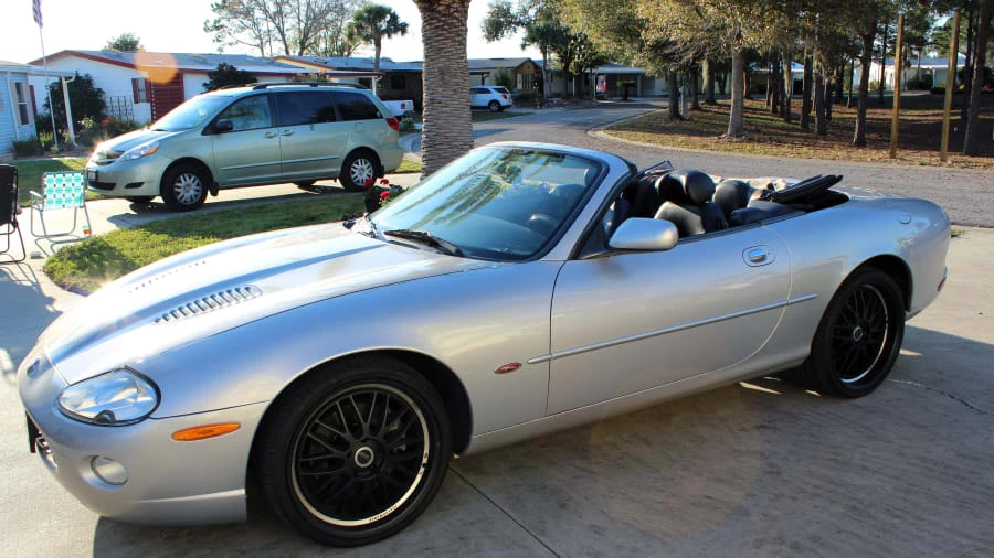 2002 Jaguar X100 XKR - Image 2 of 4