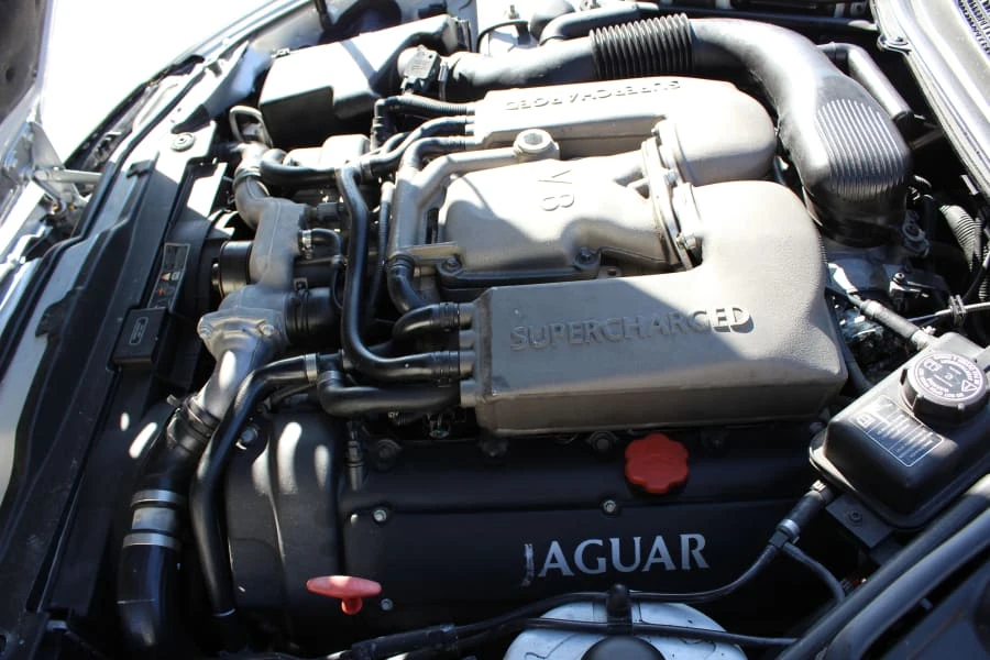 2002 Jaguar X100 XKR - Image 3 of 4