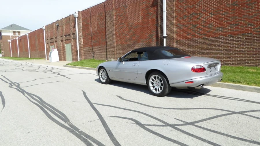 2002 Jaguar X100 XKR - Image 3 of 7