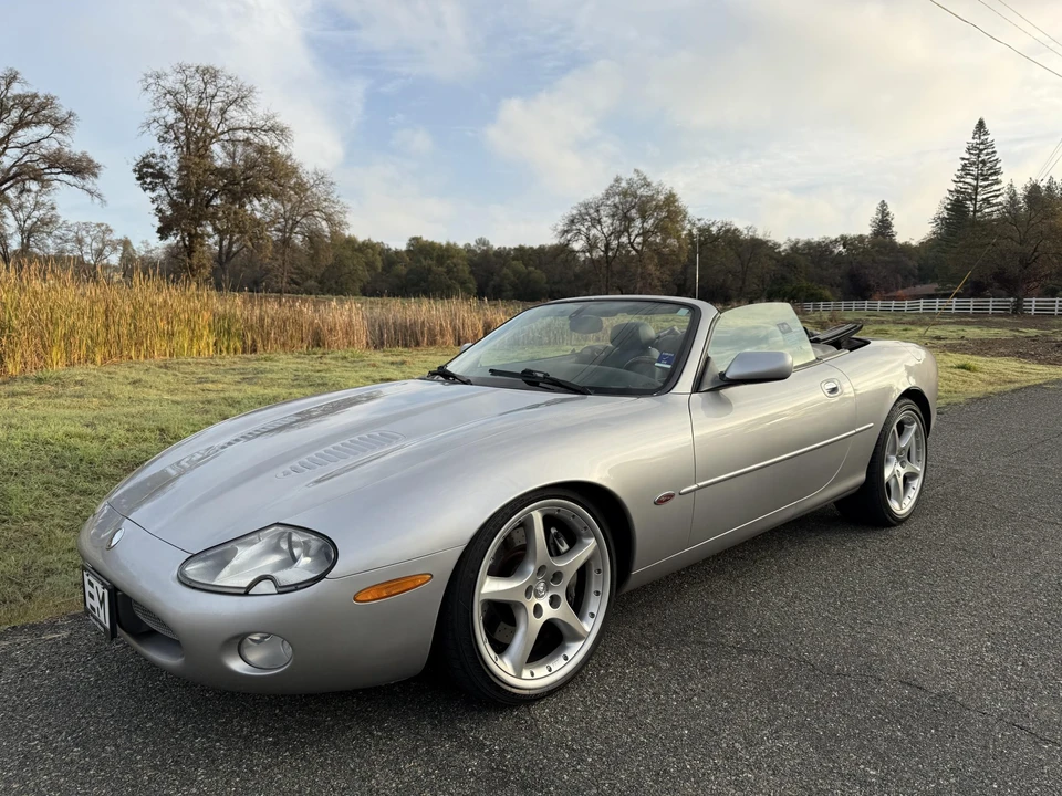 2002 Jaguar X100 XKR - Image 4 of 31