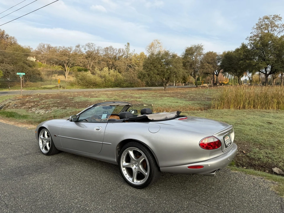 2002 Jaguar X100 XKR - Image 9 of 31