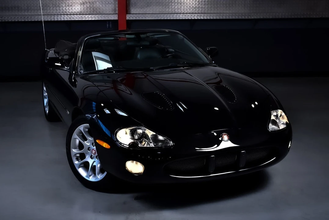 2002 Jaguar X100 XKR - Image 7 of 30