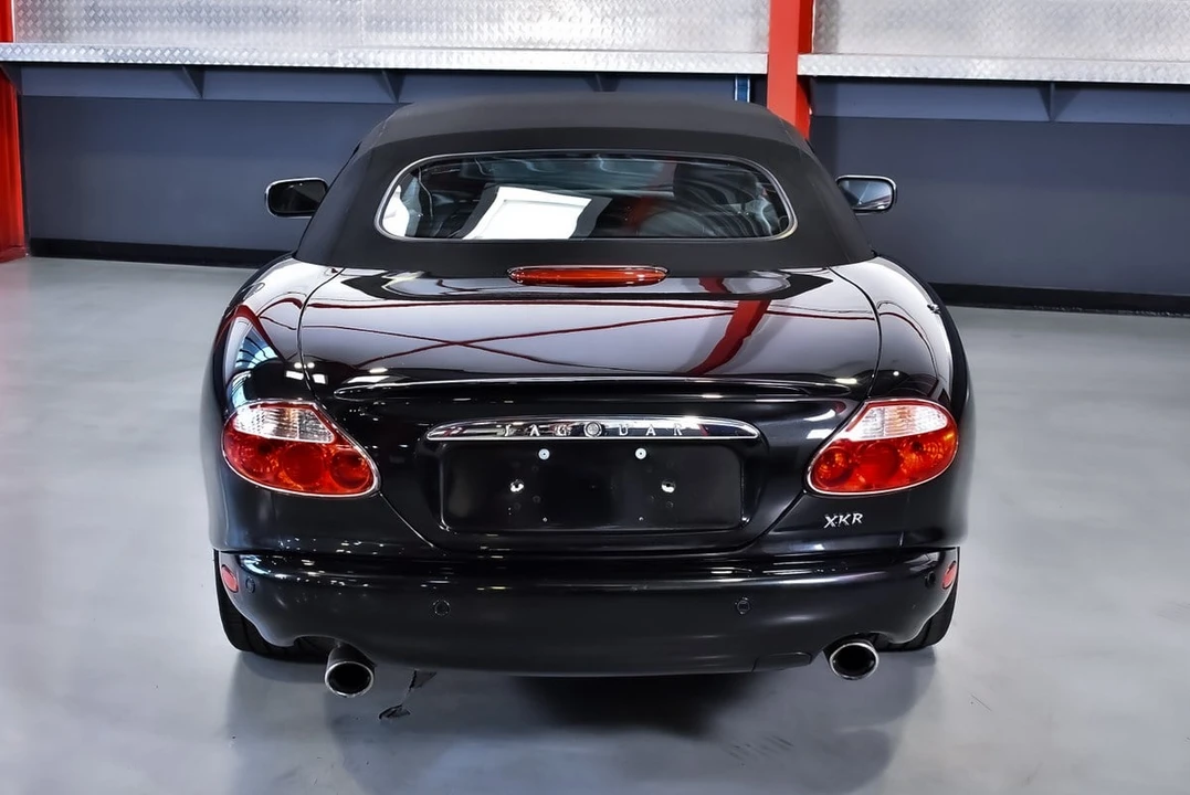 2002 Jaguar X100 XKR - Image 25 of 30