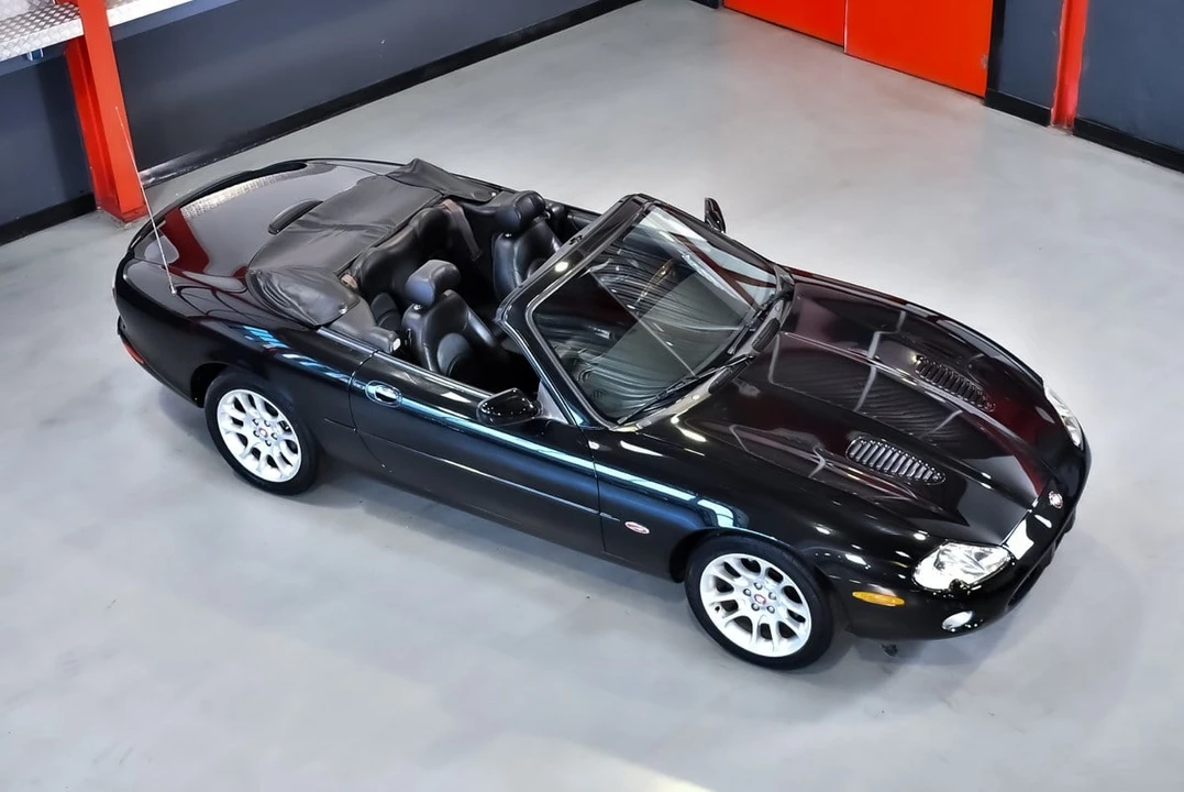 2002 Jaguar X100 XKR - Image 16 of 30