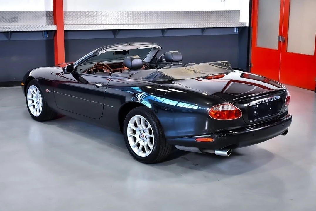 2002 Jaguar X100 XKR - Image 19 of 30
