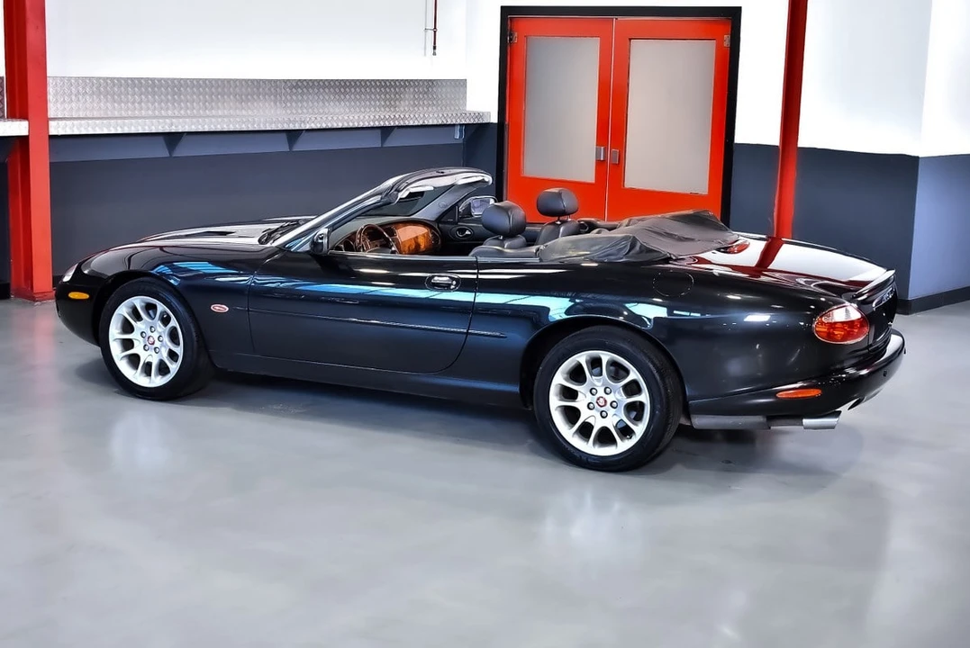 2002 Jaguar X100 XKR - Image 20 of 30