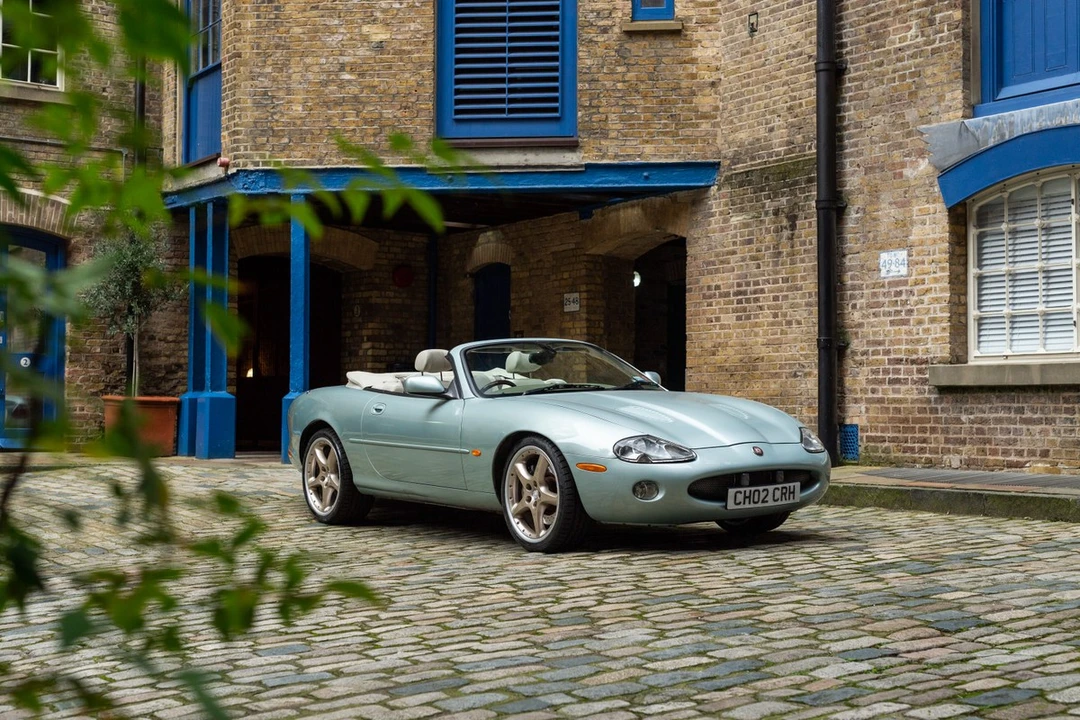 2002 Jaguar X100 XKR - Image 5 of 30