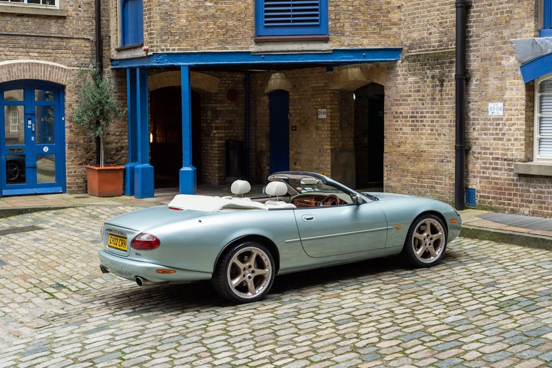 2002 Jaguar X100 XKR - Image 20 of 30
