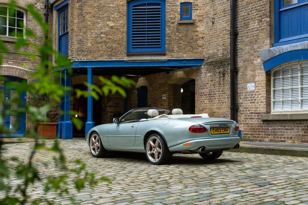 2002 Jaguar X100 XKR - Image 15 of 30