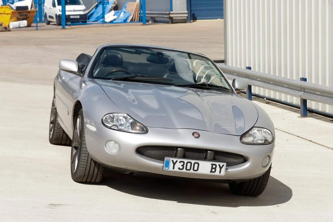 2002 Jaguar X100 XKR - Image 4 of 31