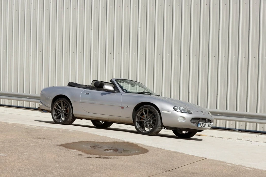 2002 Jaguar X100 XKR - Image 5 of 31