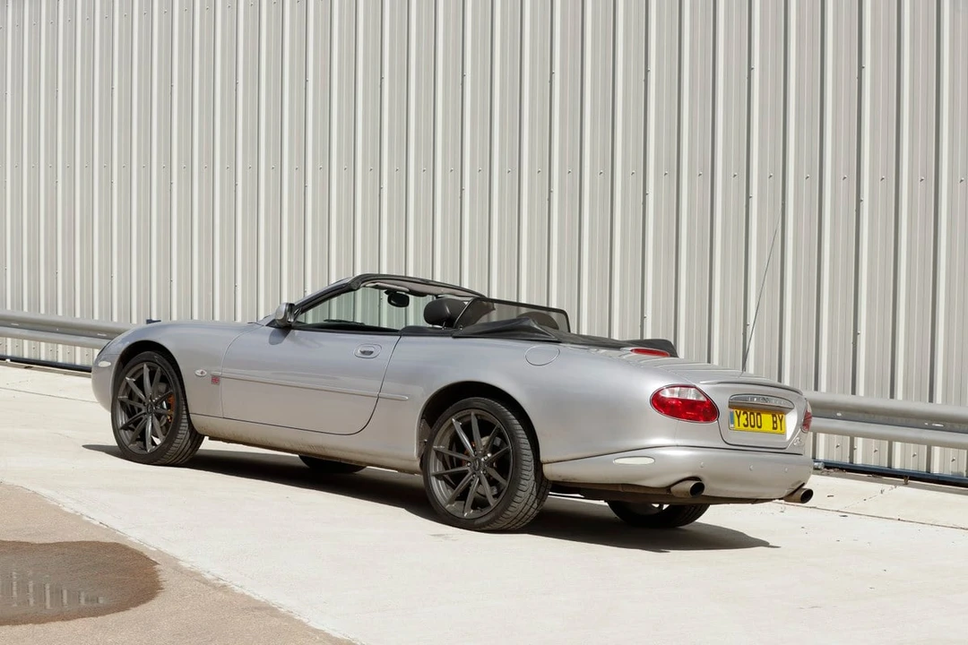 2002 Jaguar X100 XKR - Image 21 of 31
